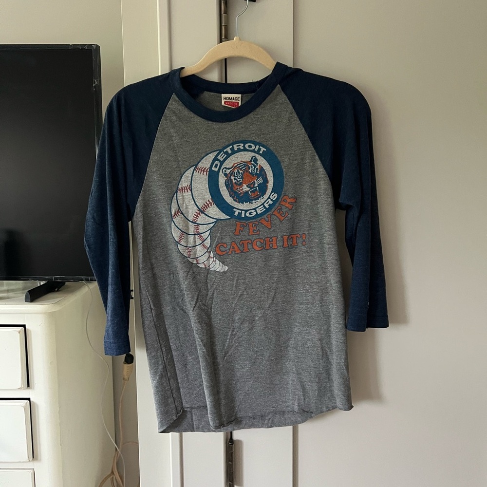 HOMAGE Detroit Graphic Tee - Gray and Navy